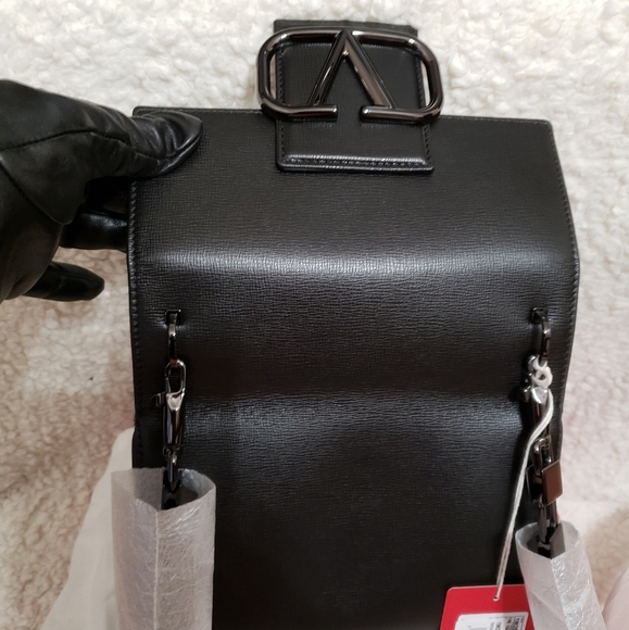 Valentino Garavani Stud Sign Leather Shoulder Bag - Picture 7 of 12